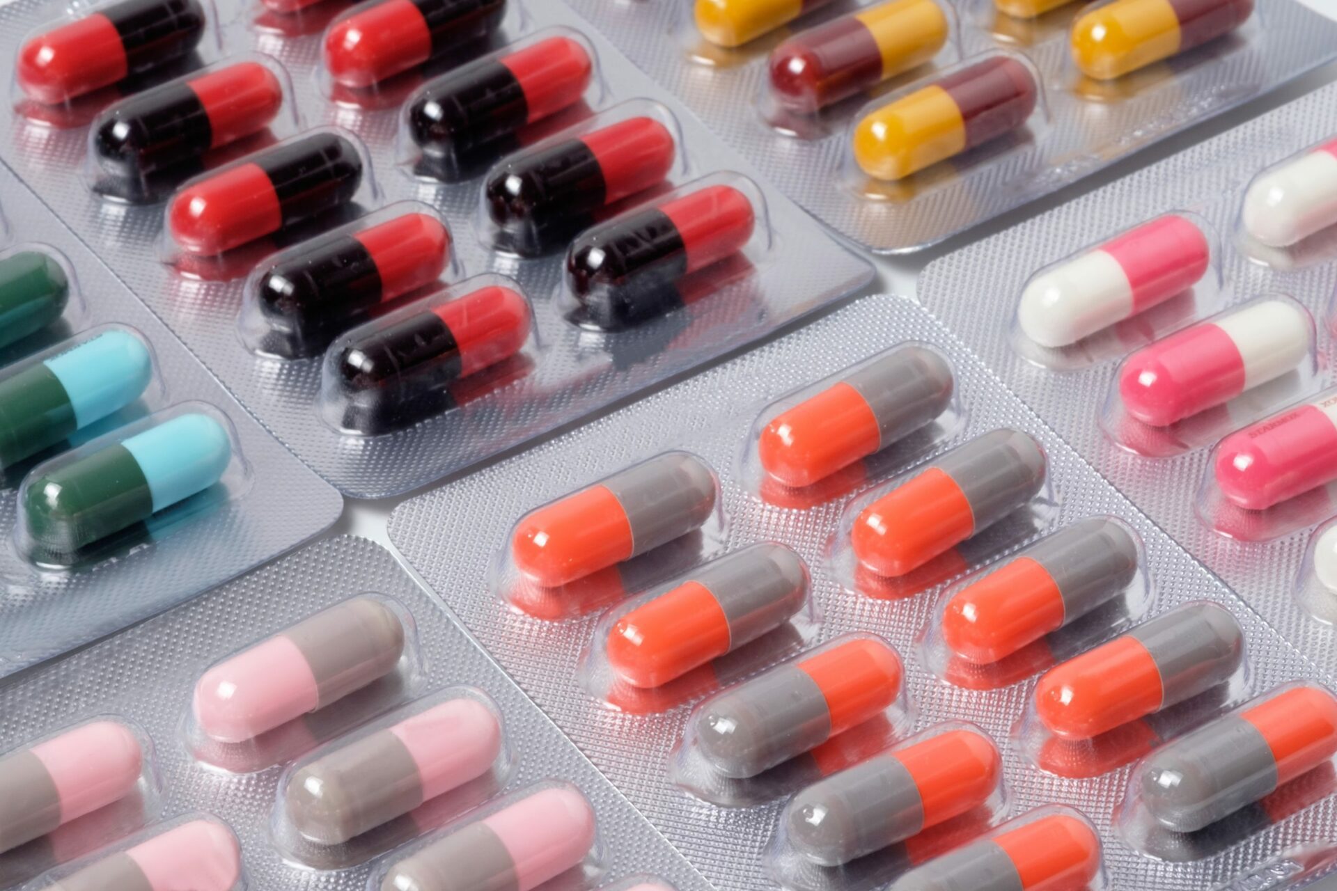 Jos et ota koko lääkärisi määräämää antibioottikuuria, se voi lisätä antibioottiresistenssiä.