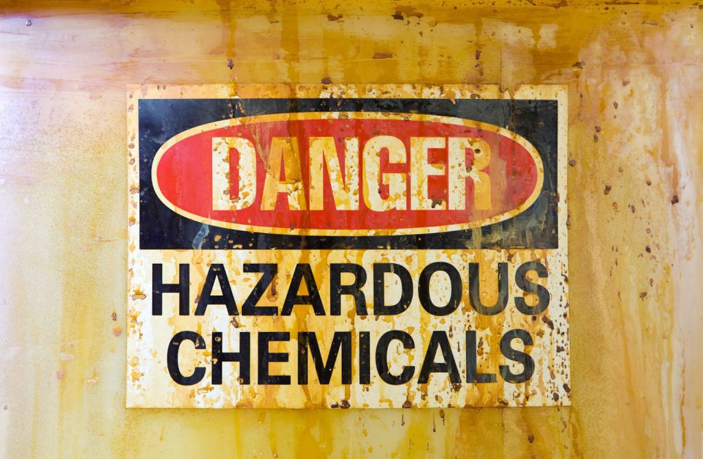 СГС регулярно пересматривается, чтобы быть в курсе меняющейся информации об опасных химических веществах и управлении рисками.