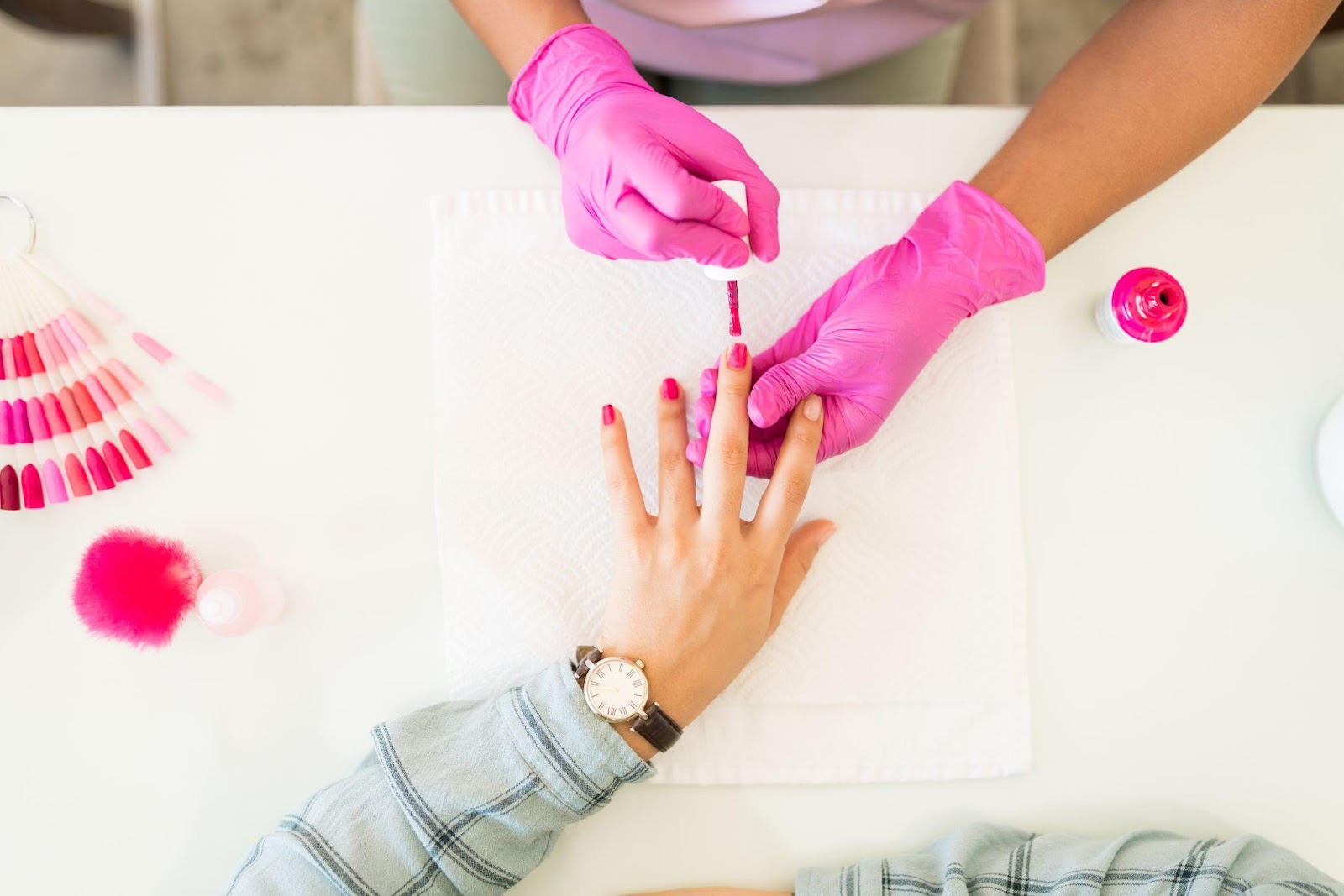 Die globale Nagelpflegebranche erwirtschaftet jährlich mehr als 10 Milliarden US-Dollar.
