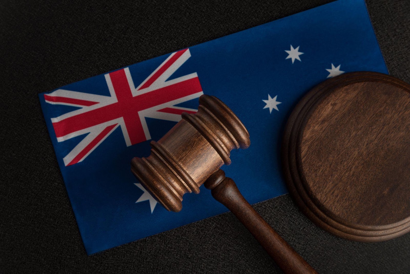 Victoria er nu den eneste australske jurisdiktion, der ikke bruger harmoniserede arbejdsmiljø- og sikkerhedslove.